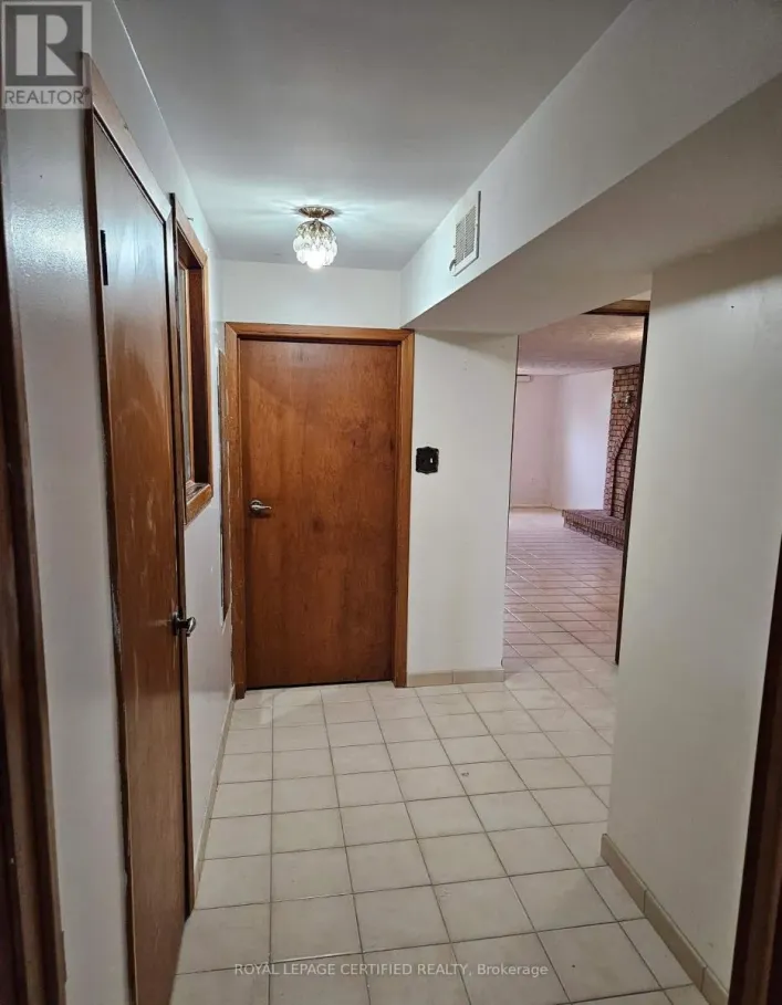 House for rent: BSMT - 115 DEERHURST ROAD, Hamilton