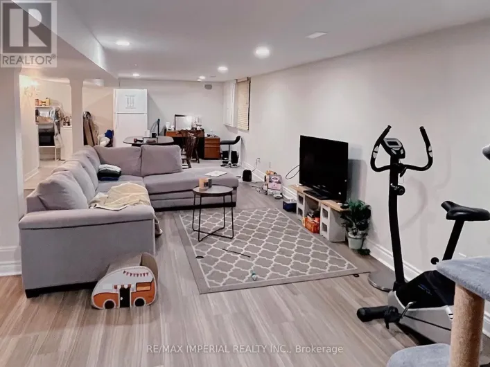 BSMT - 119 WEDGEWOOD DRIVE, Toronto