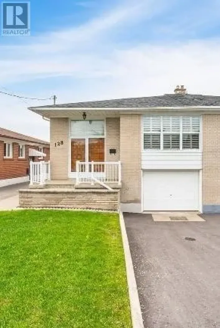 BSMT - 128 HULLMAR DRIVE, Toronto