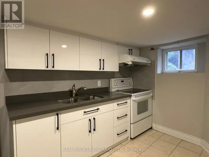 BSMT - 129 WOLSELEY STREET, Toronto