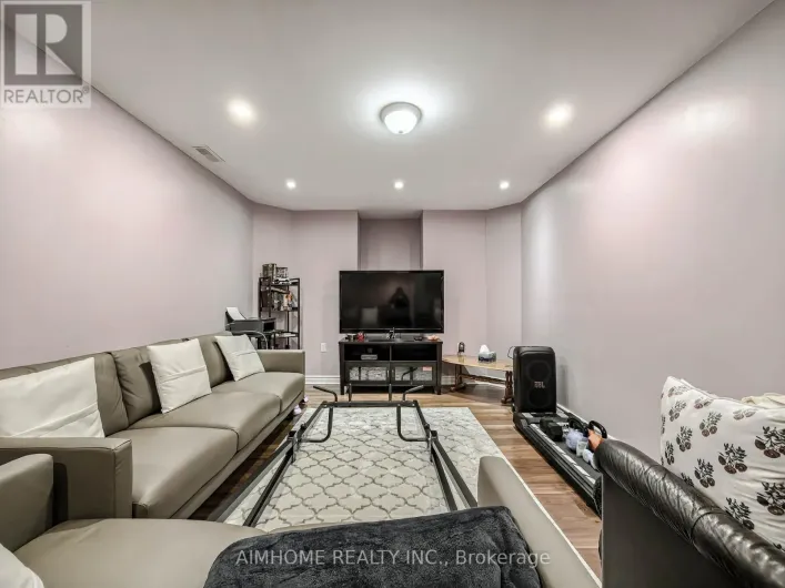 BSMT - 16 CHASSER DRIVE, Markham