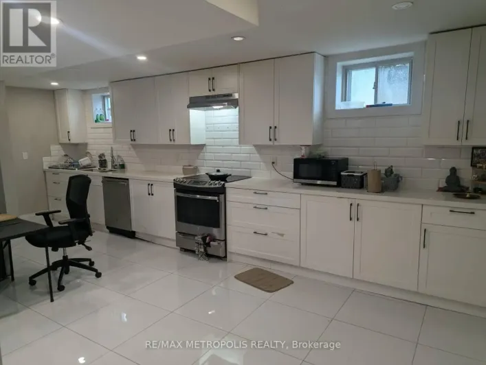 BSMT - 181 FLORA DRIVE, Toronto
