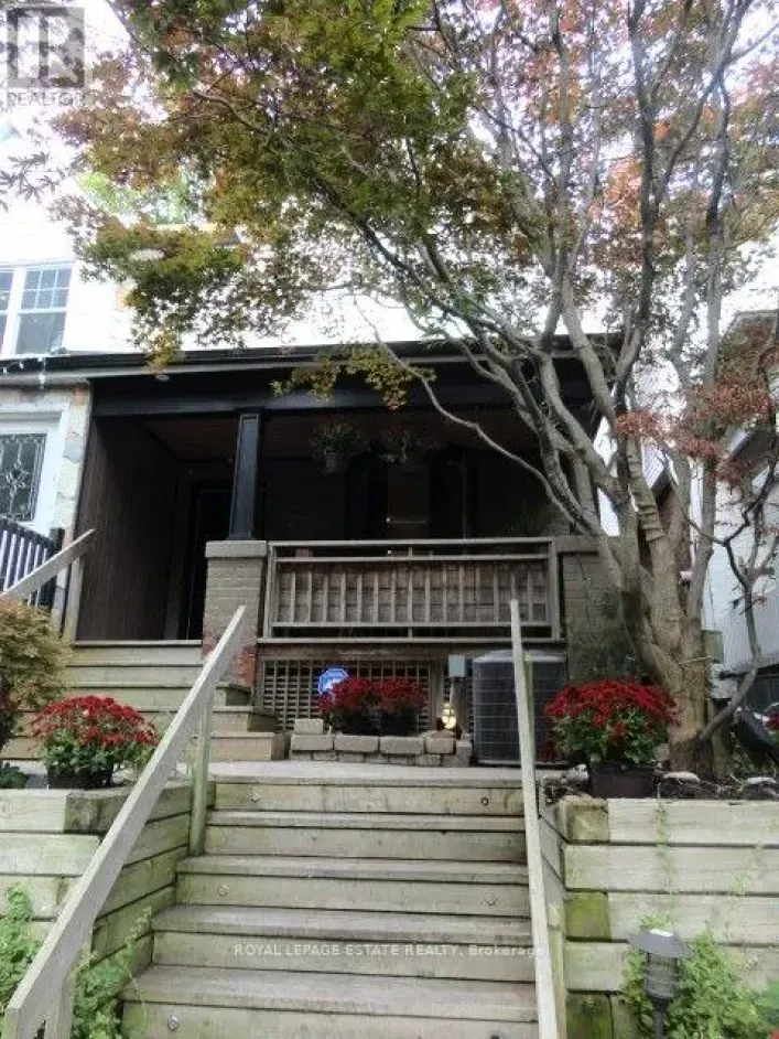 BSMT - 190 WINEVA AVENUE, Toronto