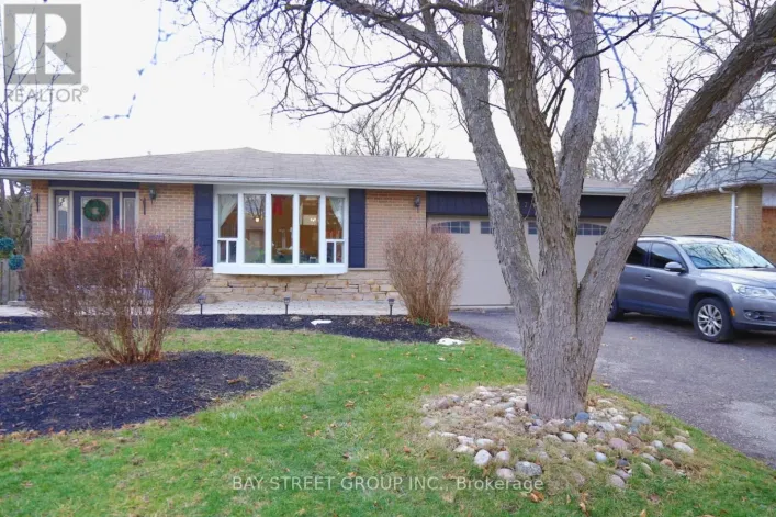 BSMT - 27 STORNOWAY CRESCENT, Markham