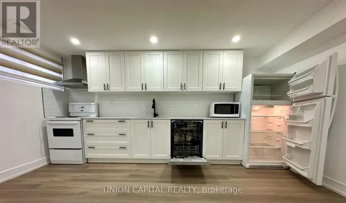 BSMT - 29 BROADLANDS BOULEVARD, Toronto