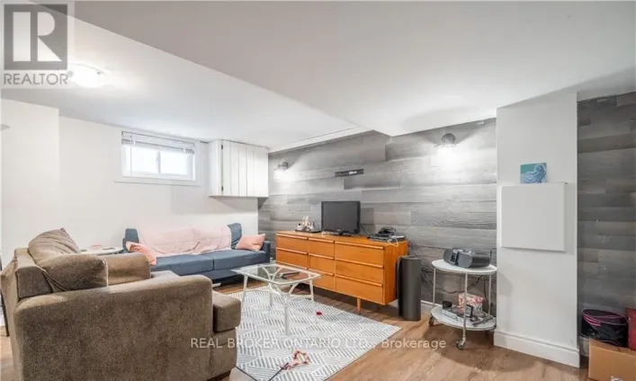 BSMT - 301 WALLACE AVENUE S, Welland
