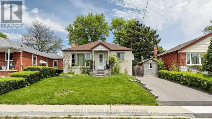 BSMT - 31 COMPTON DRIVE, Toronto