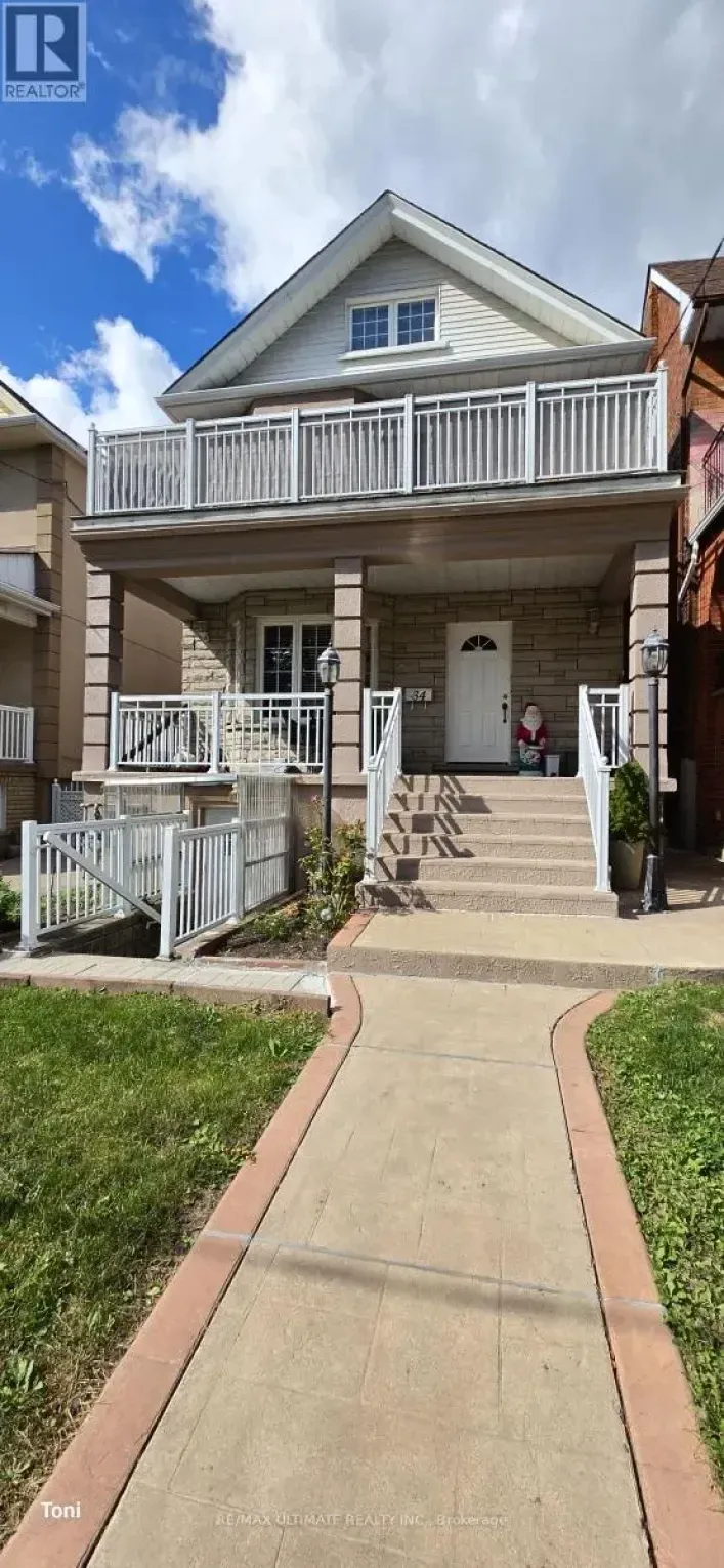 BSMT - 34 PETERBOROUGH AVENUE, Toronto