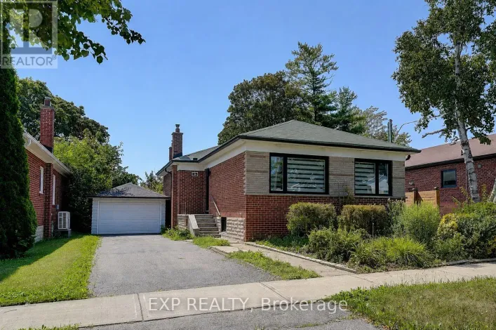 BSMT - 36 VAUXHALL DRIVE, Toronto