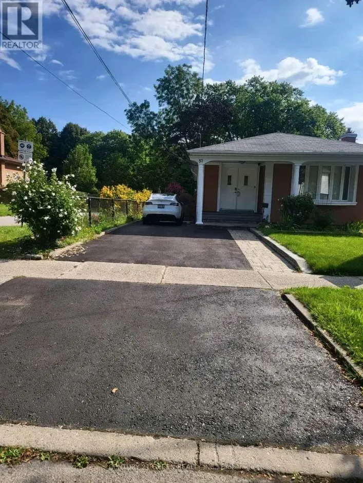 BSMT - 37 RAVENVIEW DRIVE, Toronto