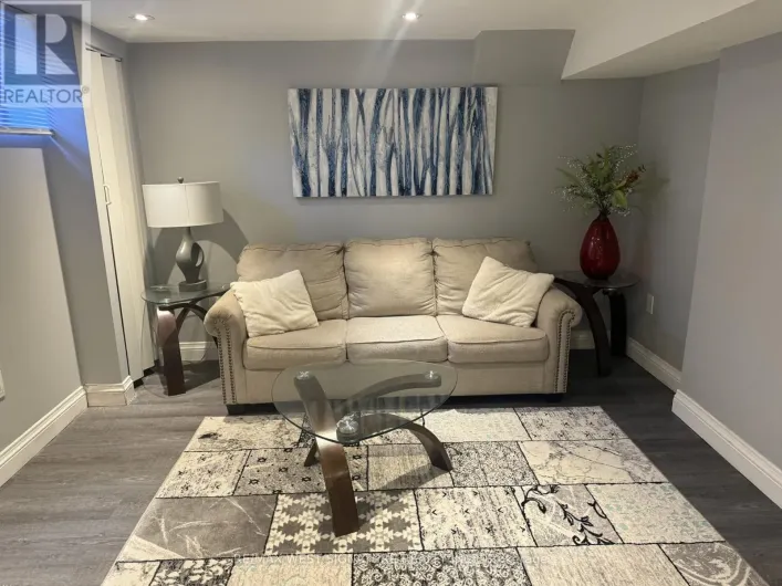 BSMT - 39 ELLIS AVENUE, King