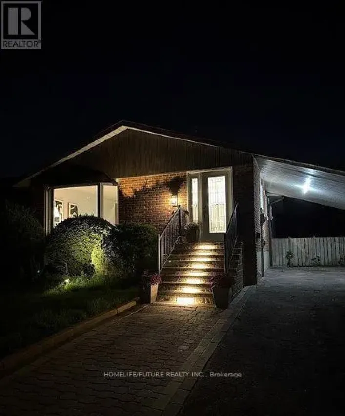 BSMT - 43 HOWELL SQUARE, Toronto