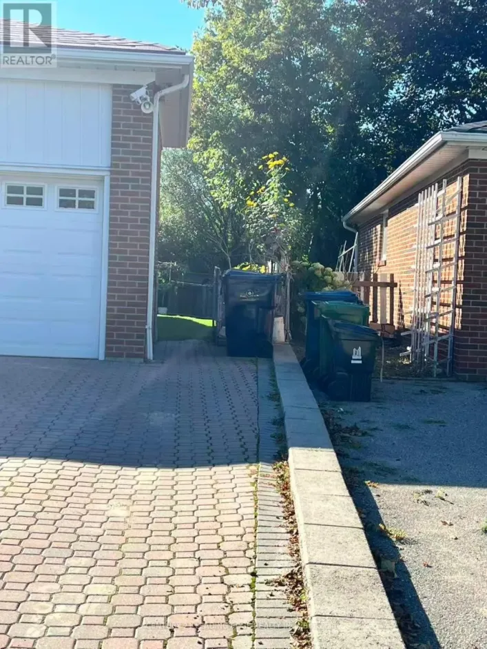 BSMT - 49 CHARTLAND BOULEVARD S, Toronto