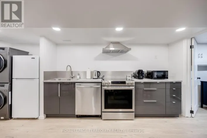 BSMT - 490 SYMINGTON AVENUE, Toronto