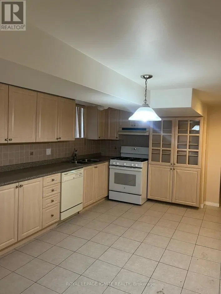 BSMT - 6 KINGSDOWN DRIVE, Toronto