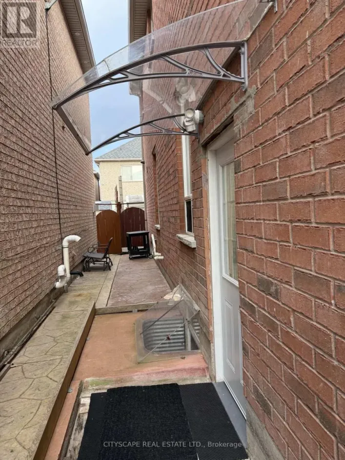 House for rent: BSMT - 6 LUCKY LANE, Brampton