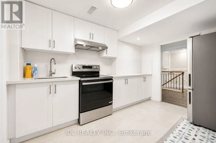 BSMT - 6 WILLOWGATE DRIVE, Markham