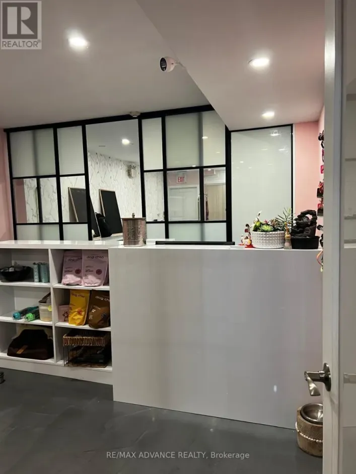 BSMT - 642 QUEEN STREET W, Toronto