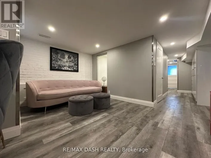 BSMT - 725 PALMERSTON AVENUE W, Toronto