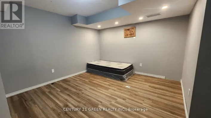 BSMT - 7977 HACKBERRY TRAIL, Niagara Falls