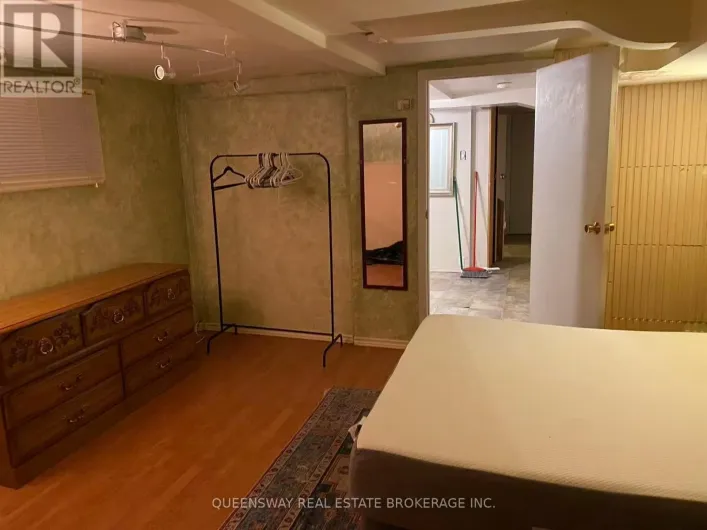 BSMT - 836 SAMMON AVENUE, Toronto