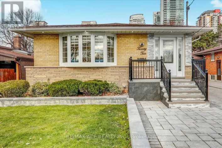 BSMT LEFT SIDE - 22 ASPENDALE DRIVE, Toronto