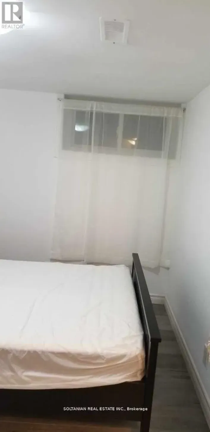 BSMT RM - 12 FLERIMAC ROAD, Toronto