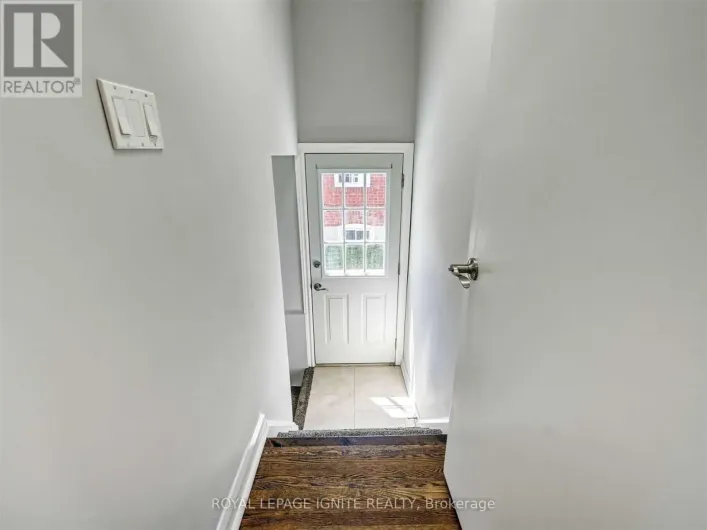 BSMT STUDIO - 106 GILROY DRIVE, Toronto