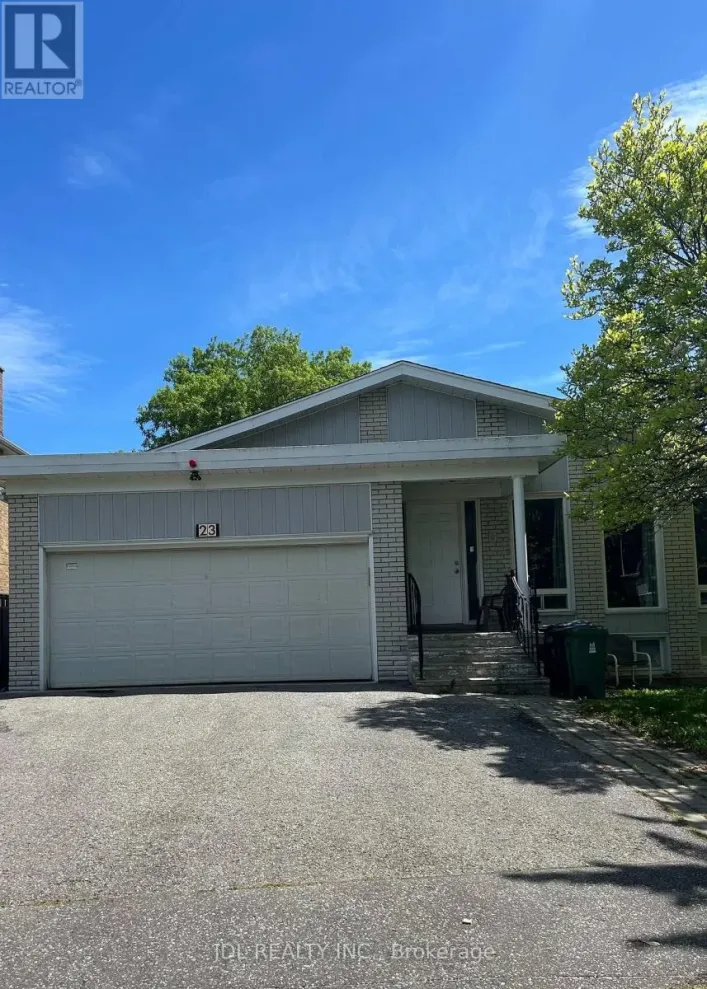 BSMT SUITE A - 23 PINEWAY BLVD BOULEVARD, Toronto