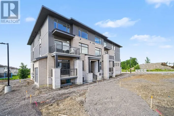BUILDING 1, UNIT 205L - 1055 CEDAR CREEK DRIVE, Ottawa