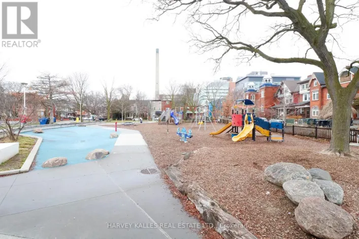 C - 199 AUGUSTA AVENUE, Toronto