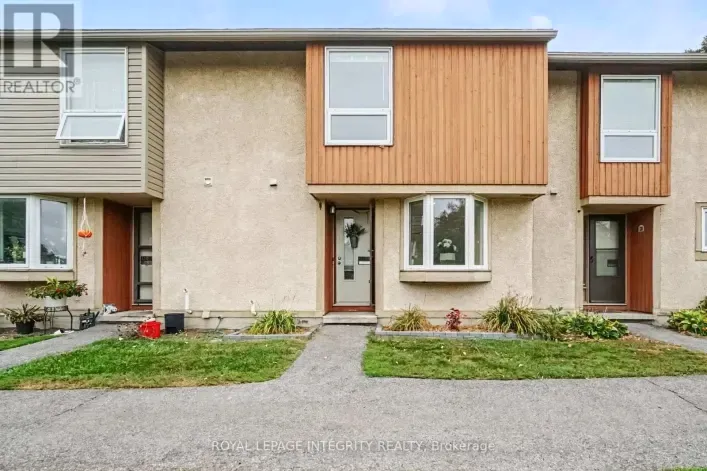 C - 33 WOODFIELD DRIVE, Ottawa