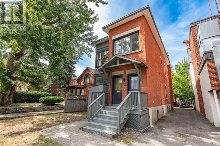 C - 721 COOPER STREET, Ottawa