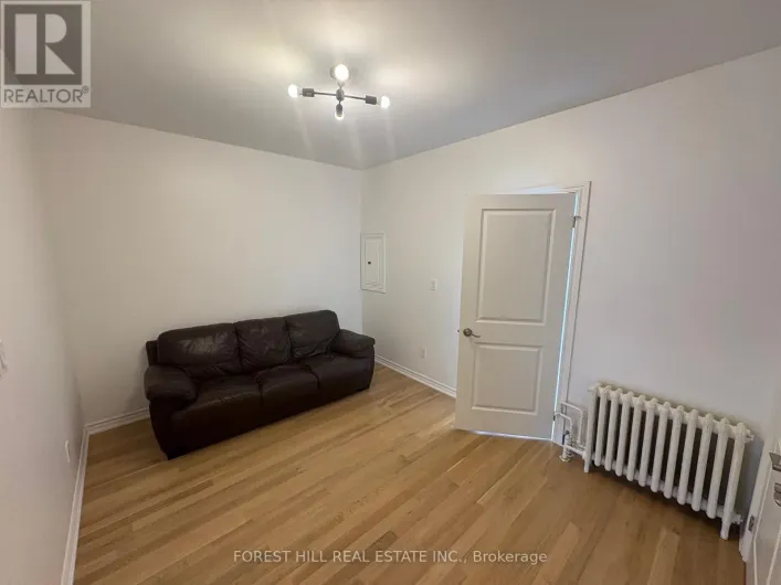 C - 756 QUEEN STREET W, Toronto