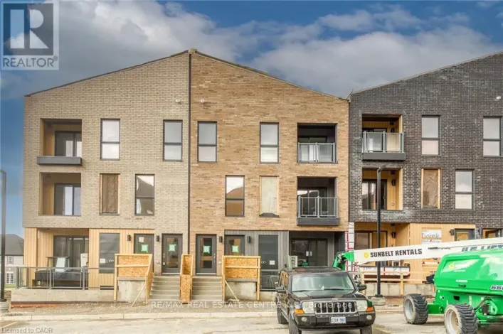 C017 - 10 URBANE BOULEVARD, Kitchener