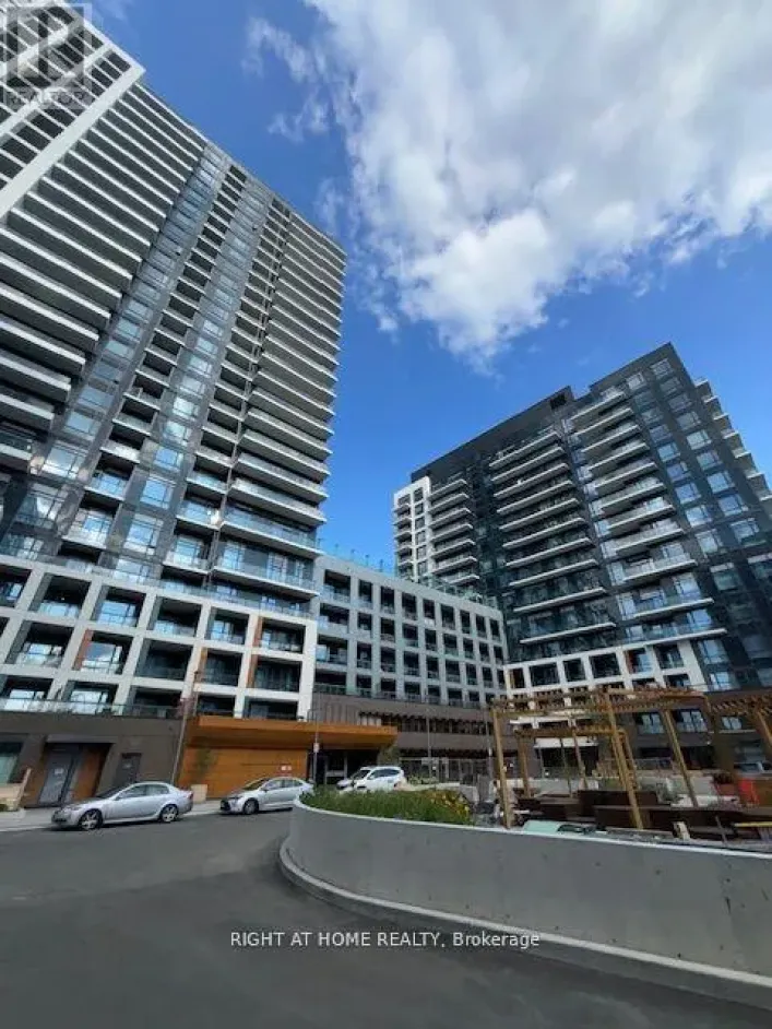 C0511 - 8 BEVERLEY GLEN BOULEVARD, Vaughan