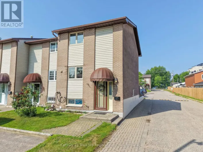 C1 - 450 LAKESHORE DRIVE, North Bay