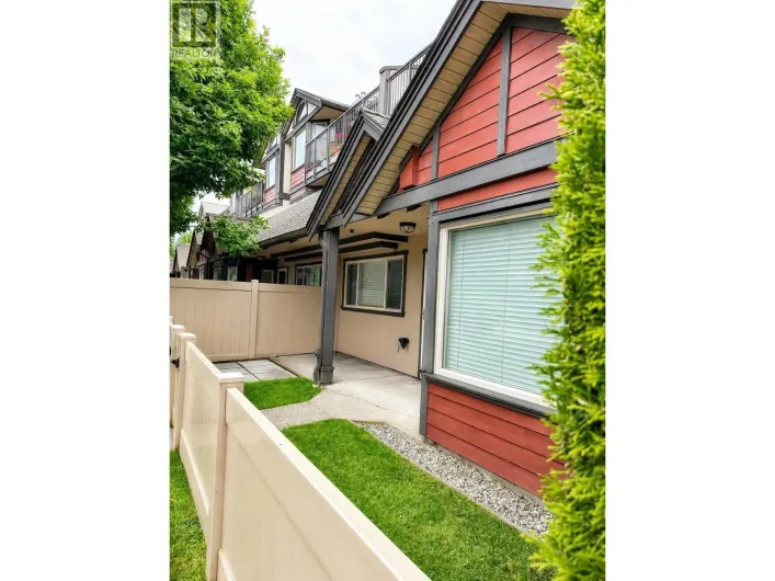 C101 4831 53 STREET, Delta