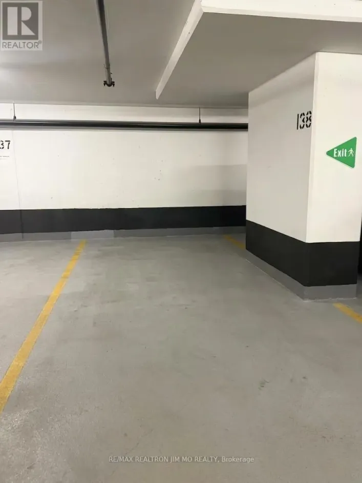 C138 - 11 WELLESLEY STREET W, Toronto