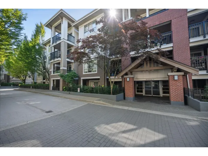 C207 8929 202 STREET, Langley