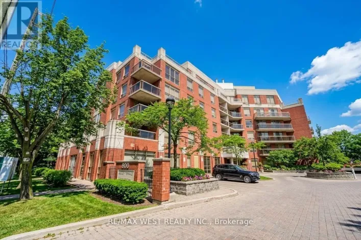 C3 - 800 SHEPPARD AVENUE W, Toronto