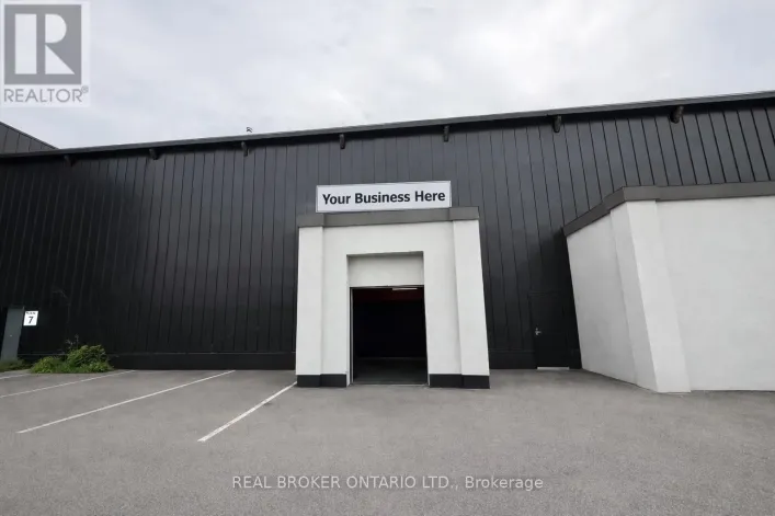 C7 - 4256 CARROLL AVENUE, Niagara Falls