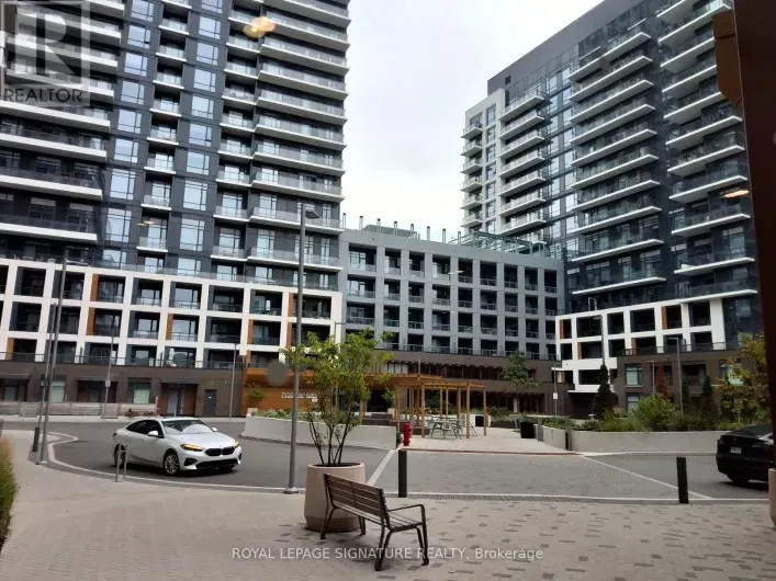 C701 - 8 BEVERLEY GLEN BOULEVARD, Vaughan