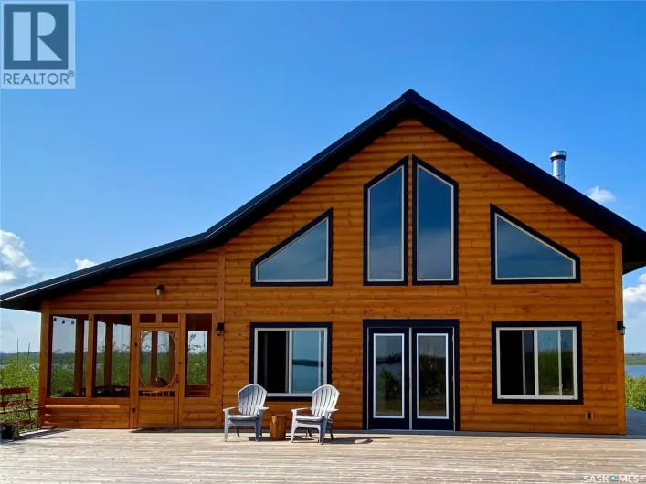 House for sale: Cabin in Reynolds Bay, Nemeiben Lake, Northern Admin District