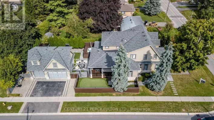 COACH HOUSE - 44 HAWKRIDGE AVENUE, Markham