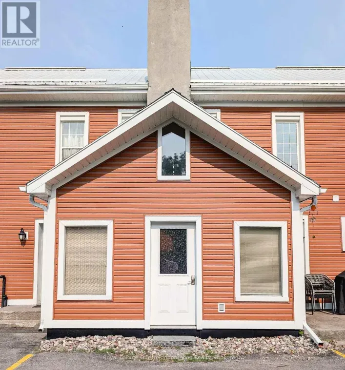 D - 1 LAKE STREET, Prince Edward County
