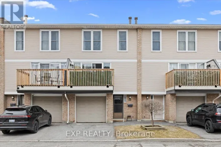 D - 284 DALEHURST DRIVE, Ottawa