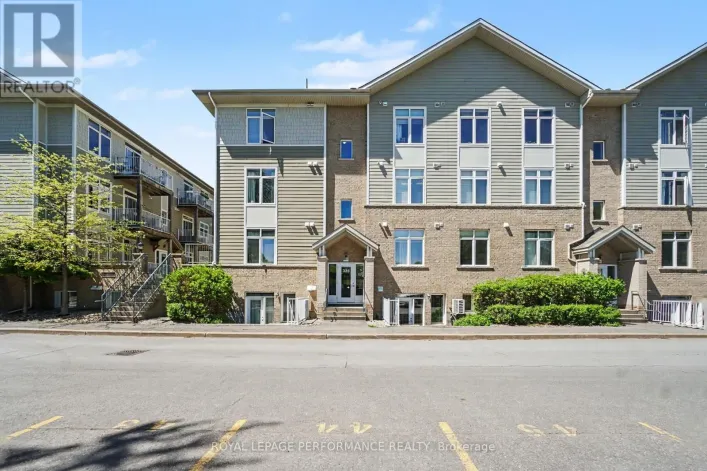 D - 326 EVEREST PRIVATE, Ottawa