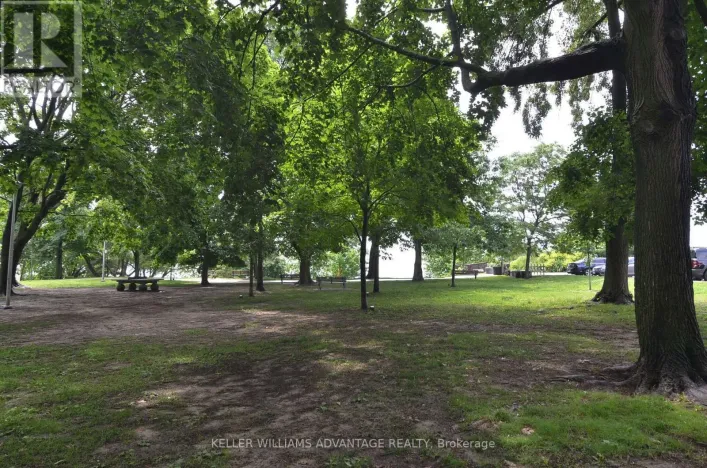 D - 6 PARK AVENUE, Toronto