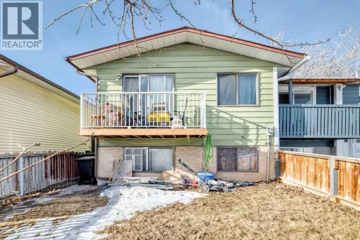 D, 903 44 Street SE, Calgary